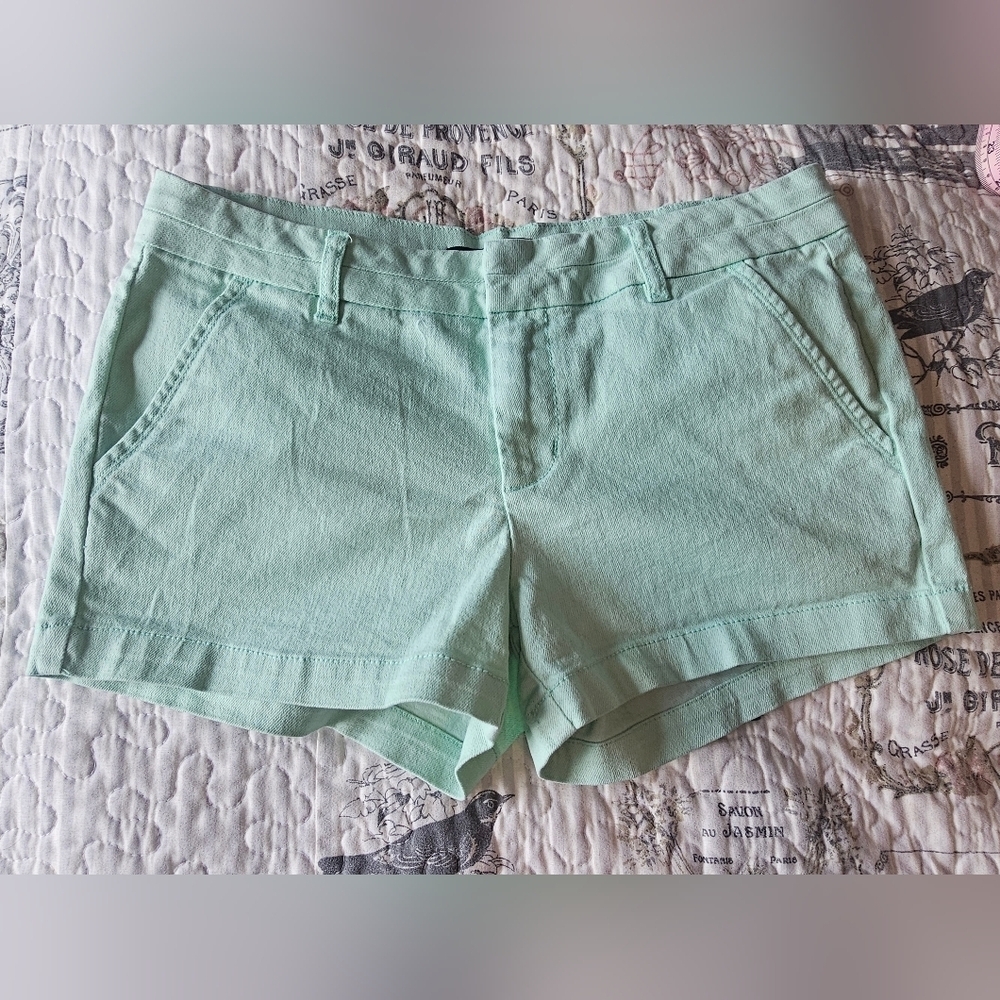 Harper Mint Green Linen-Blend Shorts Size 27 – Lightweight Summer Casual